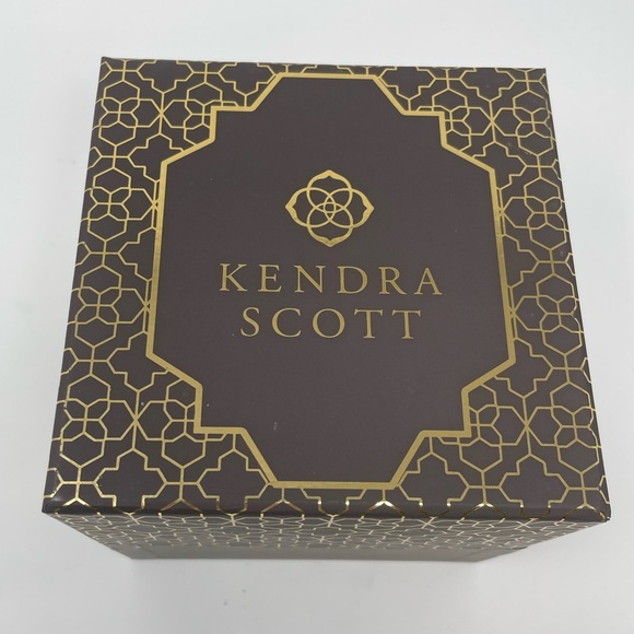 Kendra Scott Filigree Box Blue Sodalite Stone Lid Quartz Crystal Knob NIB - Picture 9 of 9